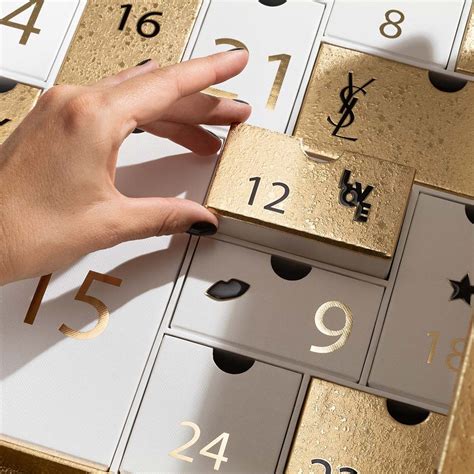 ysl adventskalender 2021|YVES SAINT LAURENT .